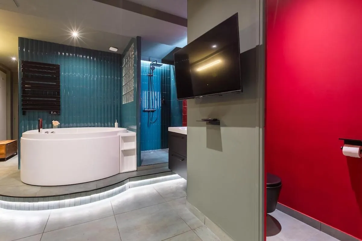 Arc De Triomphe Romantic Suite Jacuzzi Emeraude Paris Apartment